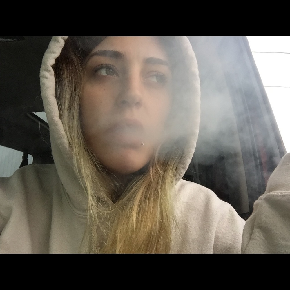 Meet your Posher, Violet